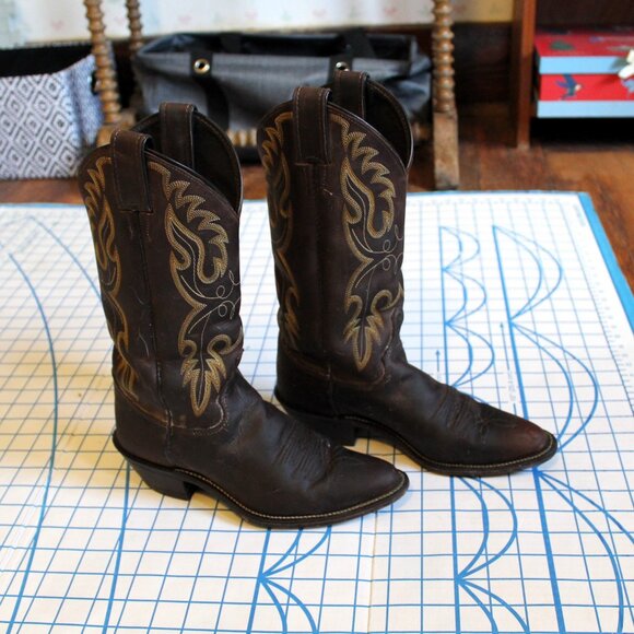 Justin Embroidered Leather Cowgirl Boots, Size 5.5 - Picture 1 of 13